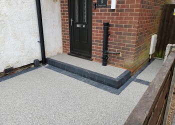 Resin Bound Installations In Hale Barns