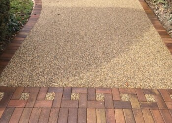 Resin Bound Installations In Hale Barns