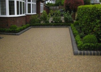 Gravel Driveways Contractors In Hale Barns