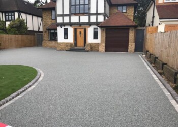 Gravel Driveways Contractors In Hale Barns